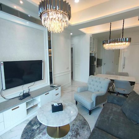 Super Penthouse Stmoritz Apartment, Lippomall Puri Indah 자카르타 외부 사진