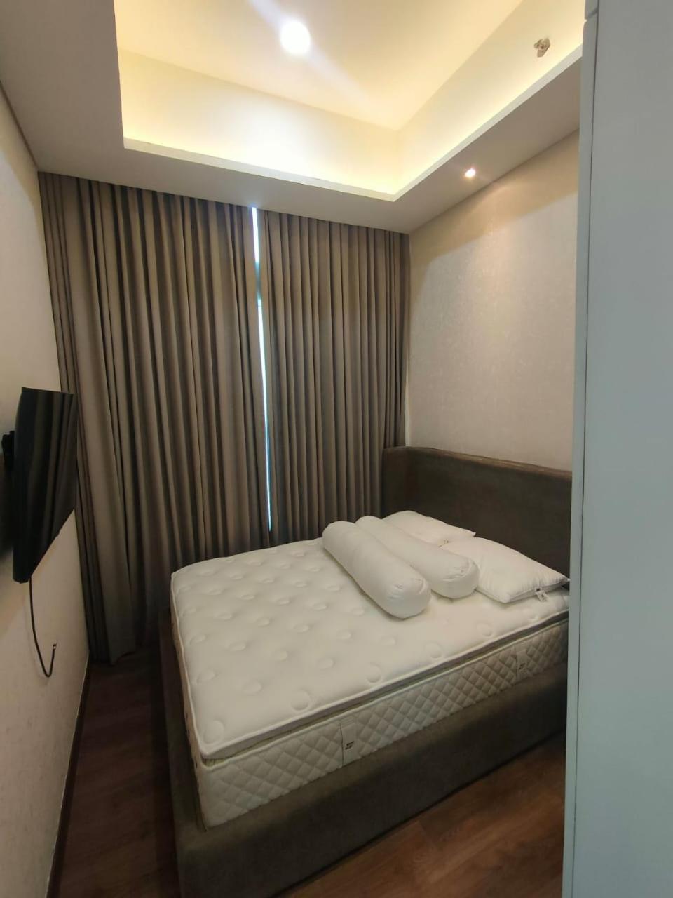 Super Penthouse Stmoritz Apartment, Lippomall Puri Indah 자카르타 외부 사진